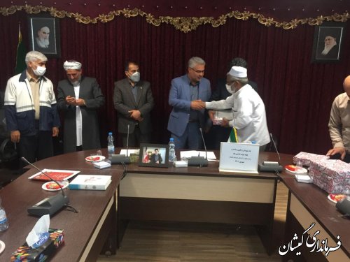 تجلیل از آزادگان و ایثارگران شهرستان گمیشان با حضور فرماندار به مناسبت هفته دولت 