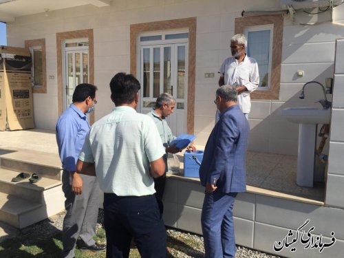 بازدید میدانی فرماندار گمیشان از روند واکسیناسیون بخش گلدشت و مرکزی