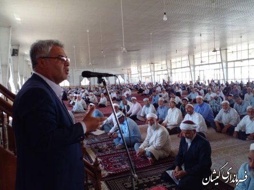 حضور فرماندار گمیشان در میان خیل عظیم نمازگزاران نماز جمعه گمیش تپه و ارائه گزارشی از عملکرد دولت سیزدهم در شهرستان گمیشان 