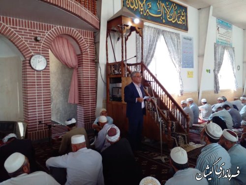 حضور فرماندار گمیشان در میان خیل عظیم نمازگزاران نماز جمعه گمیش تپه و ارائه گزارشی از عملکرد دولت سیزدهم در شهرستان گمیشان 