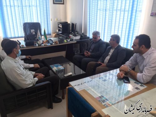 بازدید سرزده فرماندار گمیشان از اداره آب شهرستان