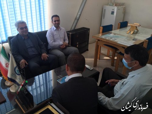 بازدید سرزده فرماندار گمیشان از اداره آب شهرستان