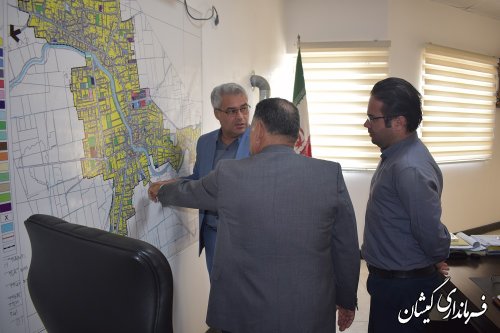 حضور  فرماندار گمیشان در شهرداری سیمین شهر 