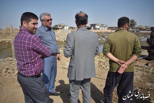بازدید فرماندار گمیشان از روند اجرای حفر چاه تامین آب سقر تپه