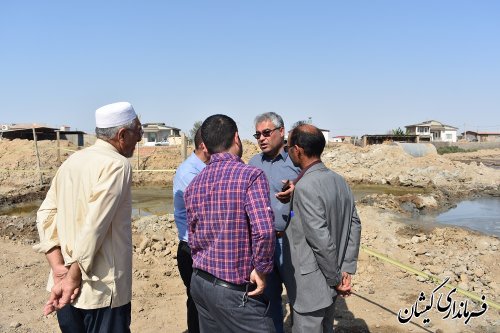 بازدید فرماندار گمیشان از روند اجرای حفر چاه تامین آب سقر تپه
