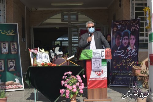 نواخته شدن زنگ استکبار ستیزی در دبیرستان نمونه دولتی شهرستان گمیشان