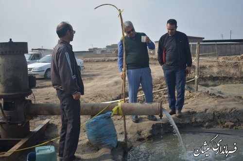 بازدید فرماندار گمیشان از چاه سقرتپه