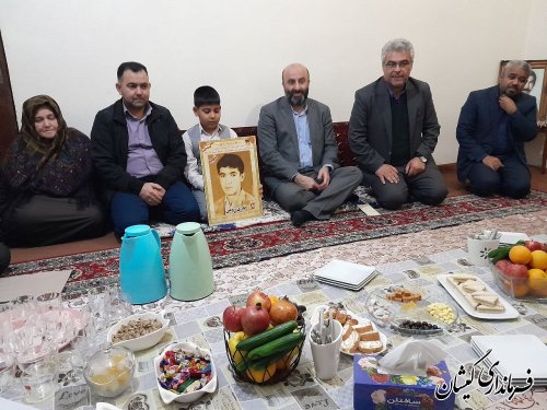 دیدار معاون سیاسی ، امنیتی، اجتماعی استاندار گلستان با خانواده شهید رومی 