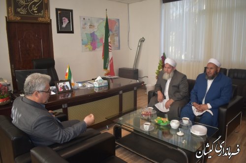 دیدارمدیر حوزه علمیه نعمان محله کتوک سیمین شهر با فرماندار گمیشان 