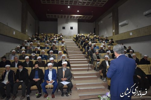 از افتخارات و دستاوردهای انقلاب اسلامی تقریب مذاهب اسلامی و رعایت عدالت قومیتی می باشد