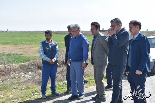 بازدید فرماندار گمیشان از اجرای پروژه نجما در روستای کوسلی