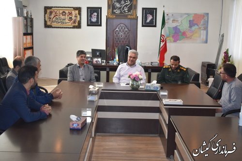 دیدار جمعی از مدیران شهرستان با فرماندار گمیشان 