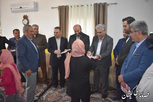 بازدید معاونين استاندار از خیریه حضرت زینب کبری