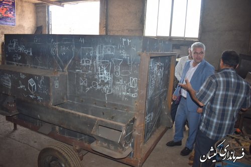 بازدید فرماندار گمیشان از کارگاه تولیدی ادوات کشاورزی