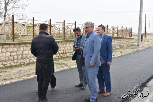بازدید فرماندار گمیشان از پروژه اجرای آسفالت معابر روستای صفاایشان