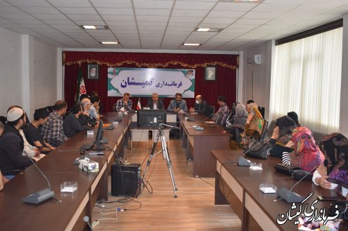 نشست فرماندار گمیشان با متقاضیان طرح نهضت ملی مسکن
