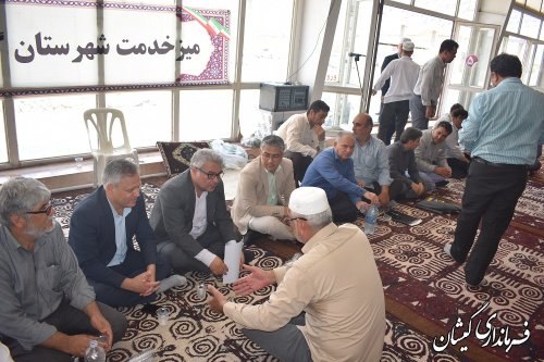برگزاری میز خدمت در نماز جمعه گمیش تپه
