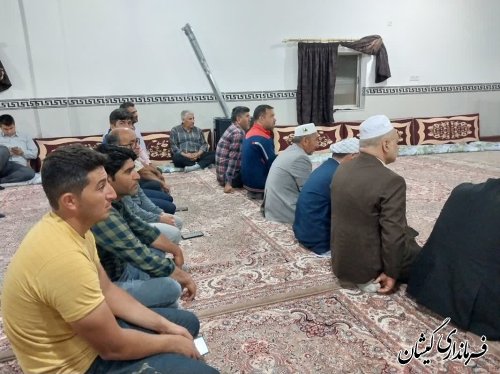 حوزه علمیه عظیمی سیمین شهر محفل ختم قرآن برای شهدای خدمت برگزار کرد