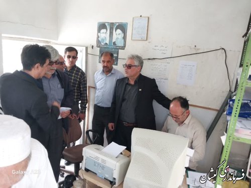 مراکز خرید گندم در شهرستان بدون مشکل محصولات کشاورزان را تحویل می گیرند 