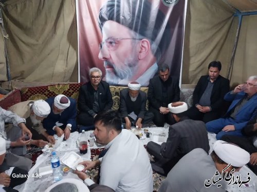 سومین روز فاتحه خوانی شهید خدمت توسط کسبه و بازاریان گمیش تپه برگزار شد