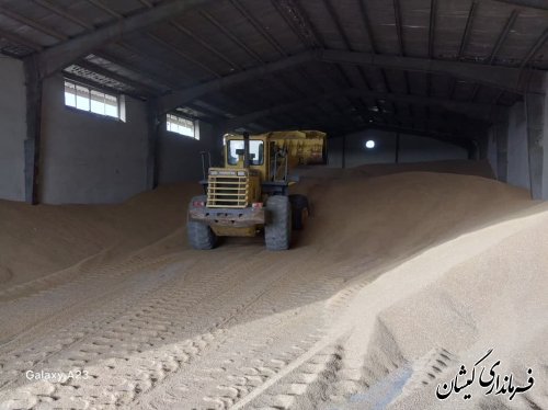 بازدید فرماندار گمیشان از انبار شرکت تعاونی روستایی وشمگیر صفا ایشان
