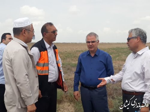 مسیر محور قلعه کریم ایشان به قرنجیک خواجه خان شهرستان گمیشان آسفالت شد
